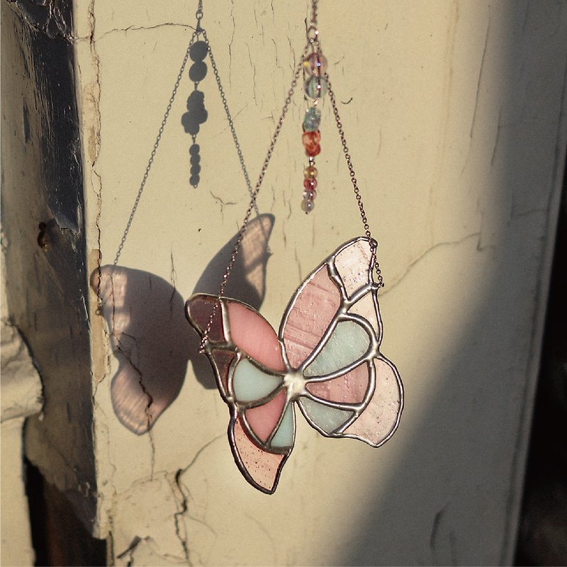 シュークリームの蝶飾り - チャーム - ガラス レッド