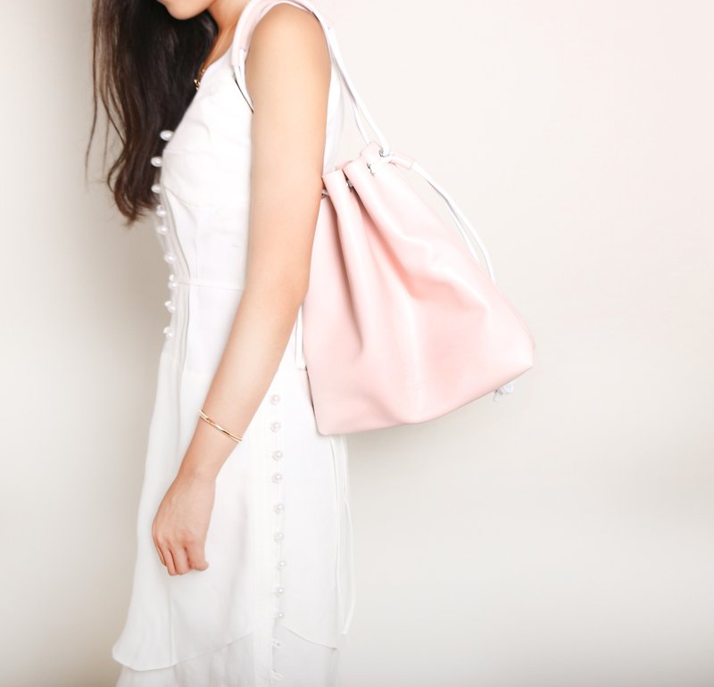Beam bag. Pink leather / light pink / handbag / oblique bag / side backpack / summer essentials / Makai Long color - Clutch Bags - Genuine Leather Pink
