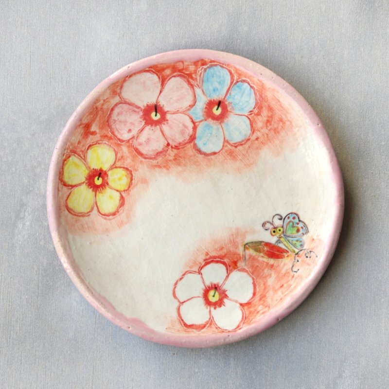手繪花卉與蝴蝶圖案盤 - 盤子/餐盤/盤架 - 陶 粉紅色