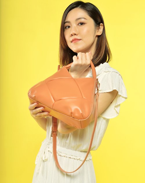 RBRK Designer handbag & Accessories 維多利亞風工藝手工包 Charlotte 迷你單肩/手挽包 乾燥杏脯色