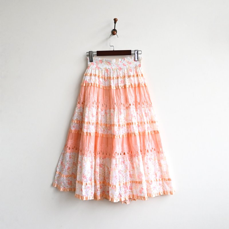 [Egg Plant Vintage] Pollen Fountain Carved Lace Print Vintage Skirt - Skirts - Cotton & Hemp 