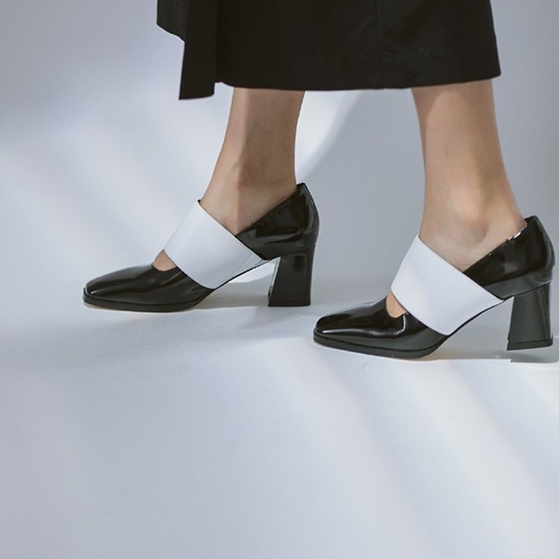 【】 Clear display of disposable goods Rough-skinned square foot with black and white leather shoes - High Heels - Genuine Leather Black
