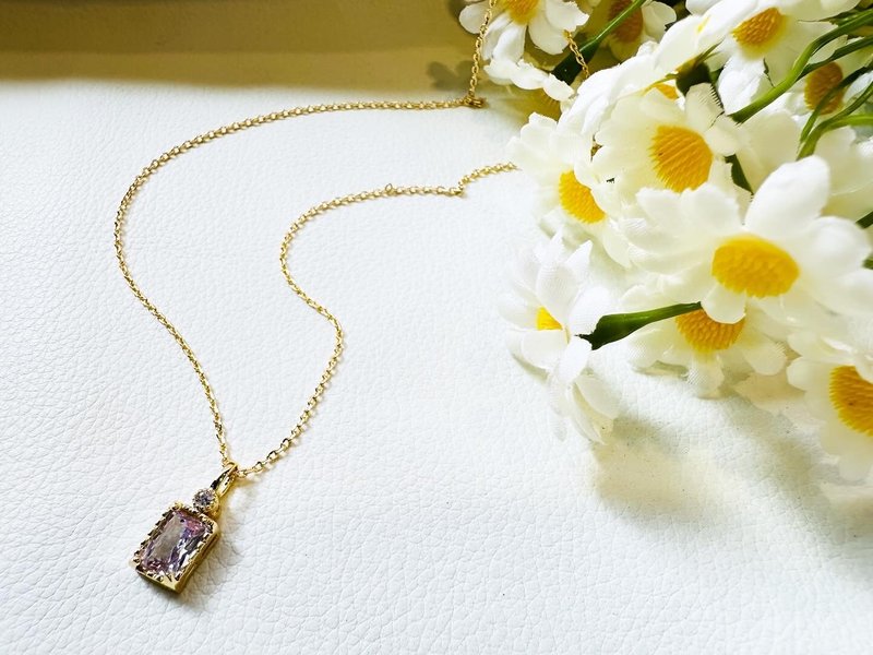 Rectangular bezel set zircon Stone necklace - สร้อยคอ - ทองแดงทองเหลือง สีม่วง