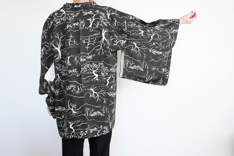 Japanese KIMONO, black kimono, authentic kimono, traditional kimono - 女大衣/外套 - 絲．絹 黑色