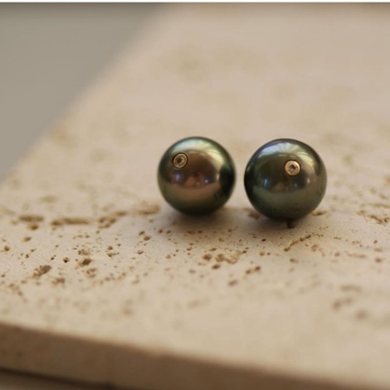 Pinkoi Proxy Purchase - [drop] South Sea pearl black shell Clip-On(with diamonds) - Earrings & Clip-ons - Gemstone 