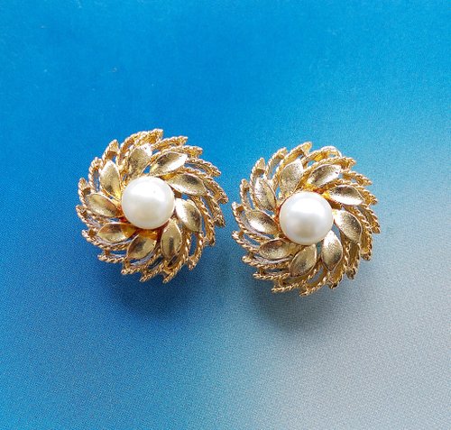 老時光角落 Vintage Jewelry 西洋古董飾品 LISNER 旋轉 仿珠花 夾式耳環