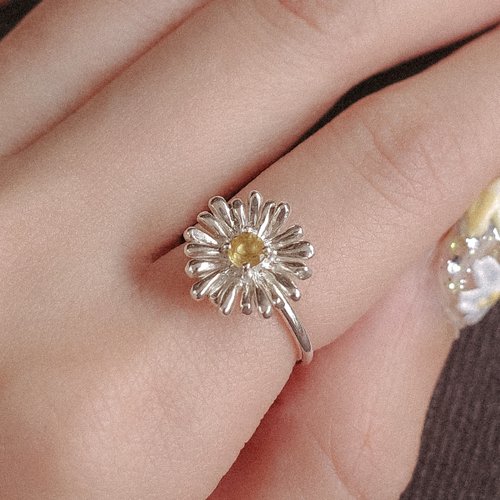 HAPPINER Daisy Ring 雛菊花 黃色藍寶石 純銀戒指 生日 禮物 送禮推薦