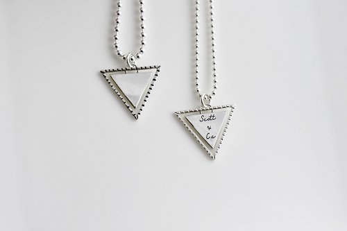 Cpercent 手工飾品 【刻字】紀念你的美好 - 三角形 純銀項鍊 | 情侶對鍊 情人禮物