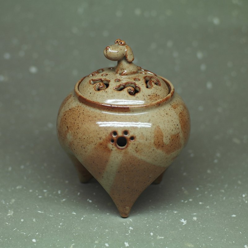 Soda glazed three-legged incense burner handmade pottery fragrant tea mat - น้ำหอม - ดินเผา 