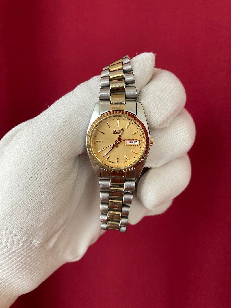 SEIKO 蠔式金色圓形錶殼 星期日期格設計 雙色不鏽鋼錶帶 古董錶 - 女裝錶 - 其他材質 金色