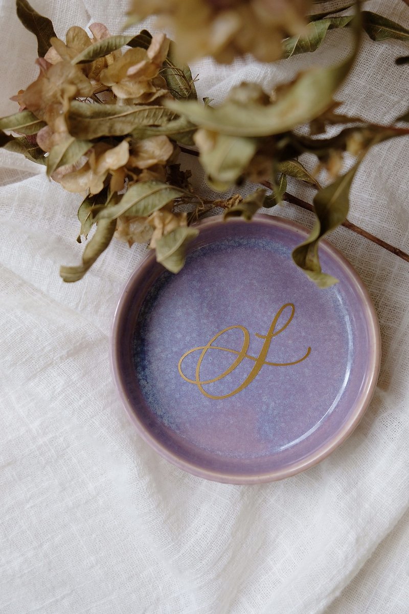 cottontail dreamy ceramic ring dish with personalized calligraphy - ของวางตกแต่ง - ดินเผา สีม่วง