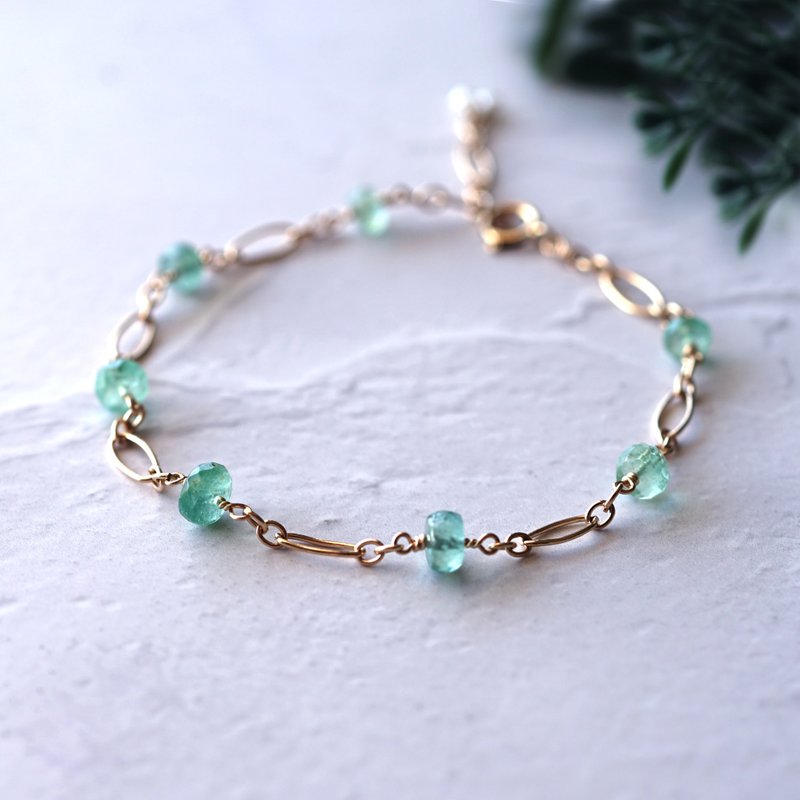 エメラルドのフィガロブレスレット　Gilberta - 手鍊/手環 - 寶石 綠色