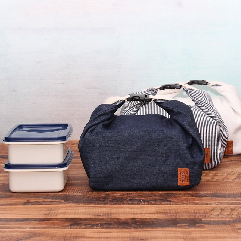 Reunion Denim Cooler Bag With Buckle With 2 Containers Lunchbox Picnic Jeans - 便當盒/食物袋 - 棉．麻 藍色