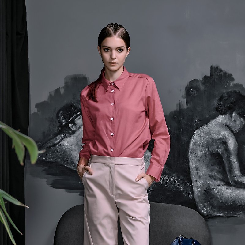 Micro-transparent Linen linen long-sleeved shirt - เสื้อเชิ้ตผู้หญิง - ผ้าฝ้าย/ผ้าลินิน สึชมพู