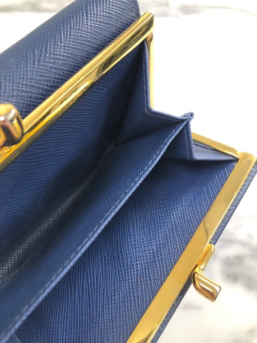 ♥【新品・未使用】PRADA　プラダ　3つ折り財布　ナイロン×レザー　ロゴ金具 楽天市場】プラダ 三つ折り財布 ナイロンの通販