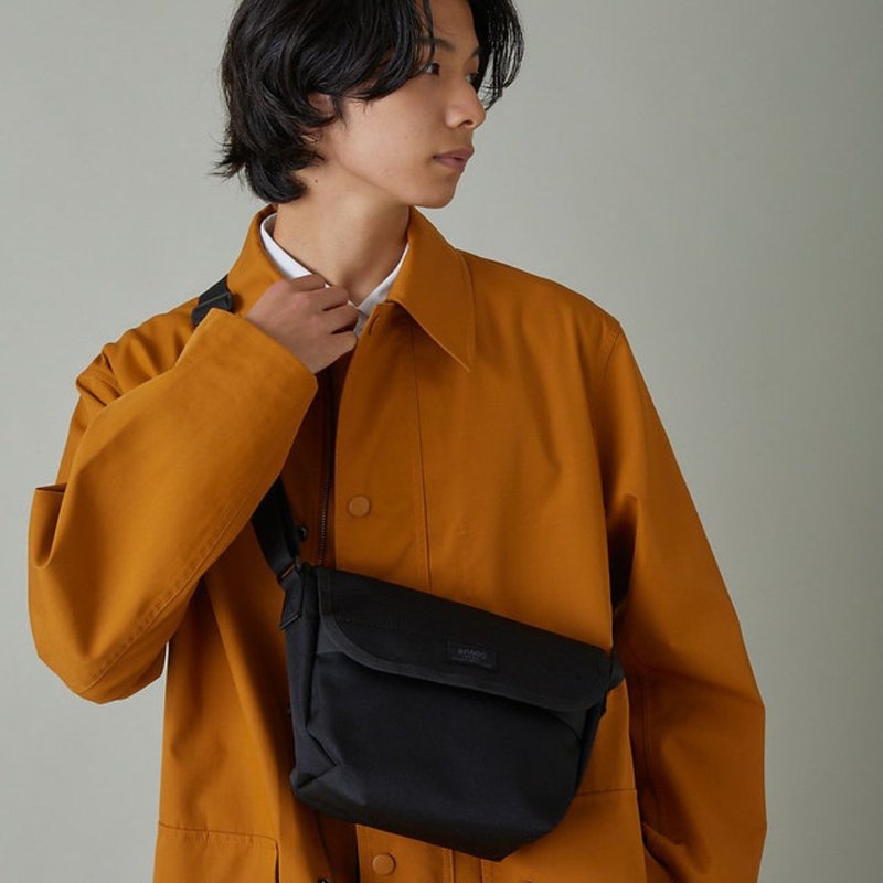 Anello KURO系列 輕便迷你翻蓋式斜揹袋 ATS0831 - 黑色 - 側背包/斜背包 - 聚酯纖維 黑色