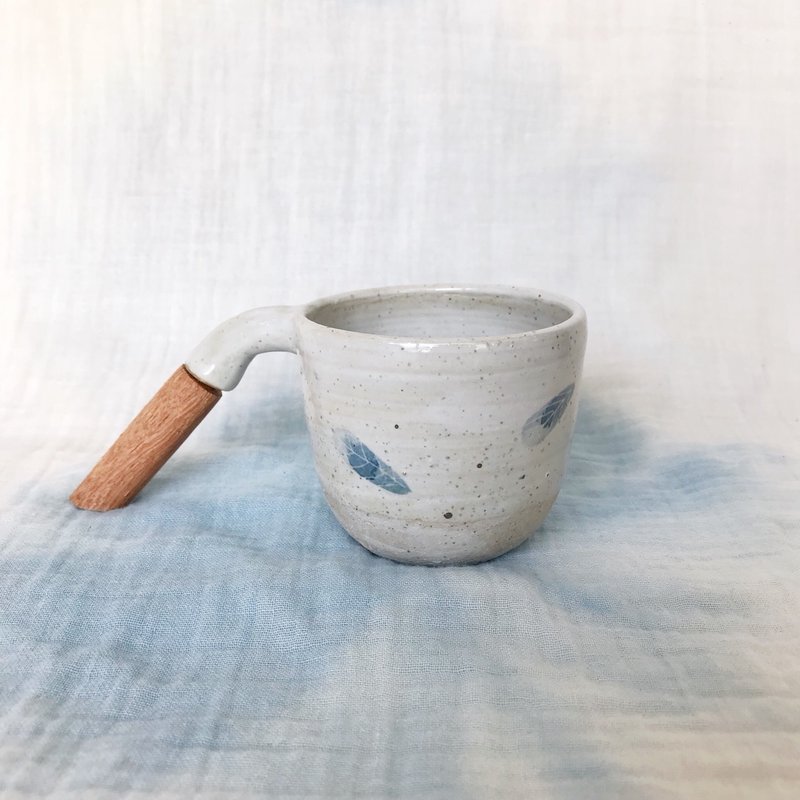 ceramic coffee cup - 花瓶/花器 - 陶 白色