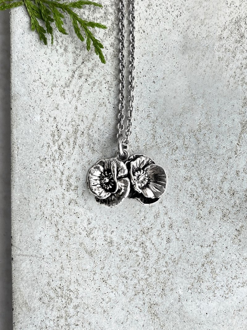 925 Sterling Silver Double Poppy Necklace / Flower / Vintage / Anti-allergy - Necklaces - Sterling Silver Silver