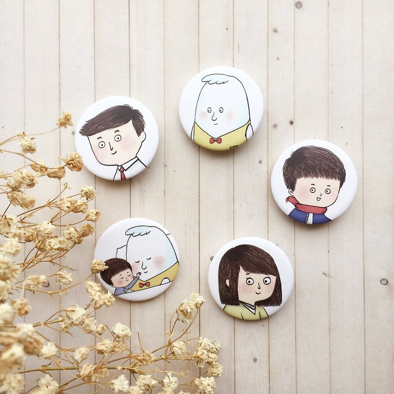 Cute family series 5 into the group | badge - Badges & Pins - Other Materials Multicolor