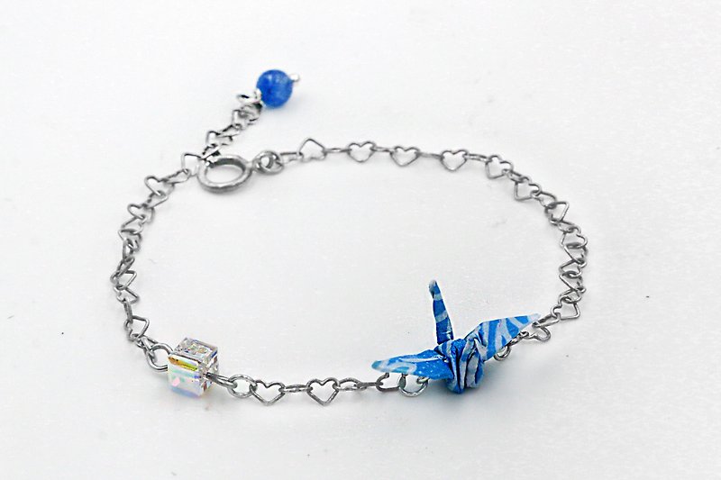 Paper crane jewelry bracelet. Moon night streamer colored paper - สร้อยข้อมือ - กระดาษ สีน้ำเงิน