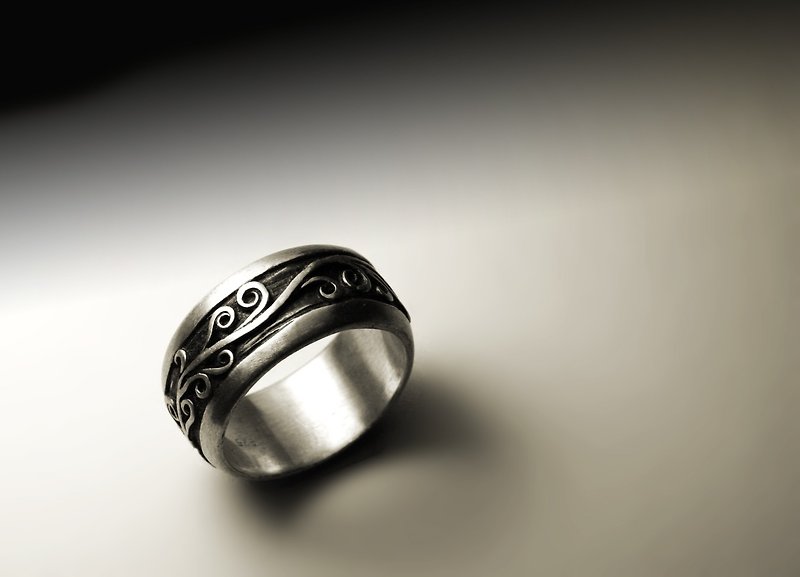 Concave abstract pattern Silver ring - แหวนทั่วไป - โลหะ สีเงิน