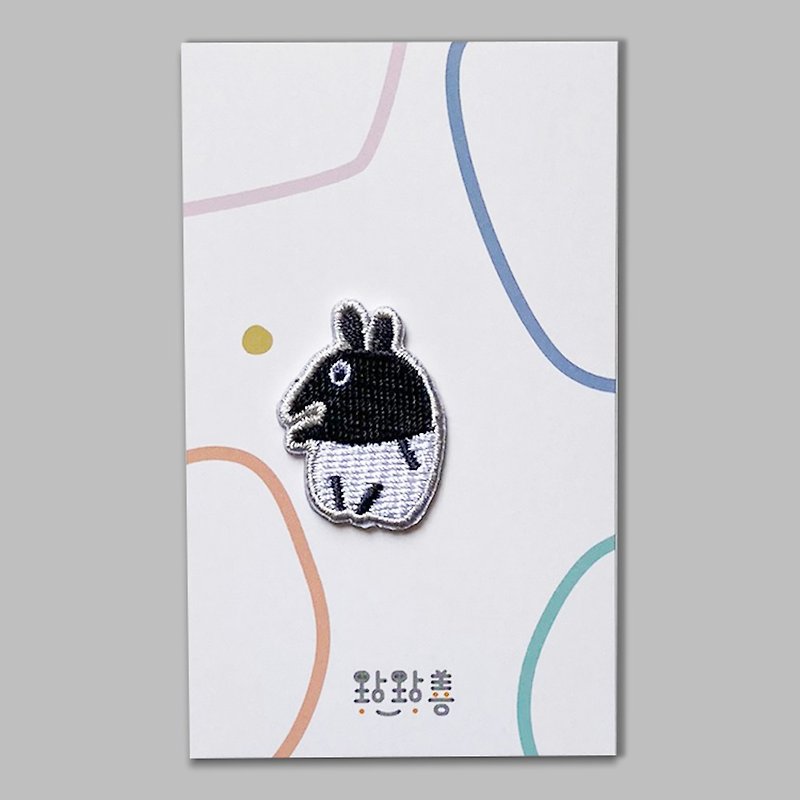 Childlike embroidery stickers tapir force - เข็มกลัด/พิน - งานปัก สีดำ