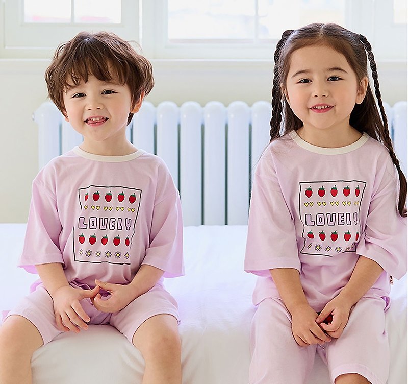 [New Product] [Loose Version] Cute Pink Strawberry Modal Cloud Clothing 2.0 Three Quarter Sleeves-K54907 - Tops & T-Shirts - Cotton & Hemp Pink