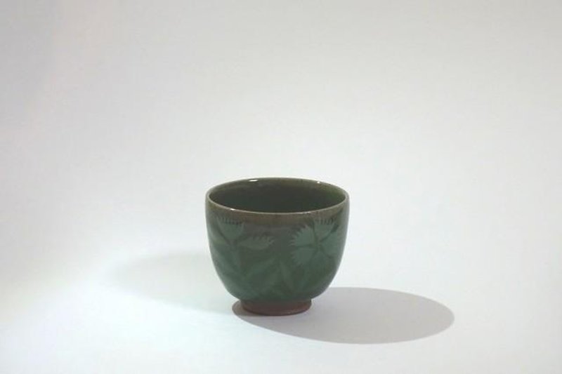 湯呑（青磁象嵌 撫子） - マグカップ - 陶器 