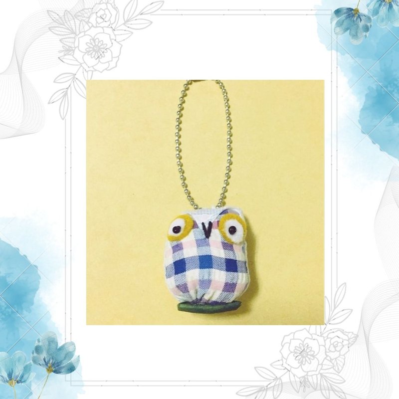 Handmade Smiling Owl Series Keychain Pendant | Purple Plaid College Style (Small) - เย็บปัก/ถักทอ/ใยขนแกะ - งานปัก สีม่วง