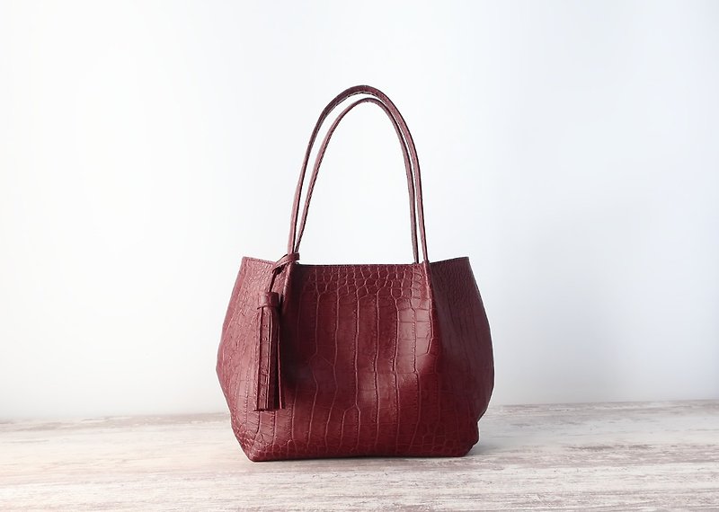 Fluffy tuck tote, SS size, boulder, crocodile embossed leather, made to order - Handbags & Totes - Genuine Leather Red