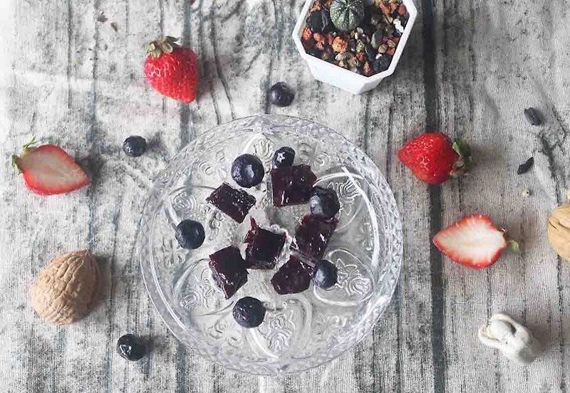 真實の水果味覺軟糖100g  獨家研發純水果味軟糖－雙莓口味 - 零食/點心 - 新鮮食材 藍色