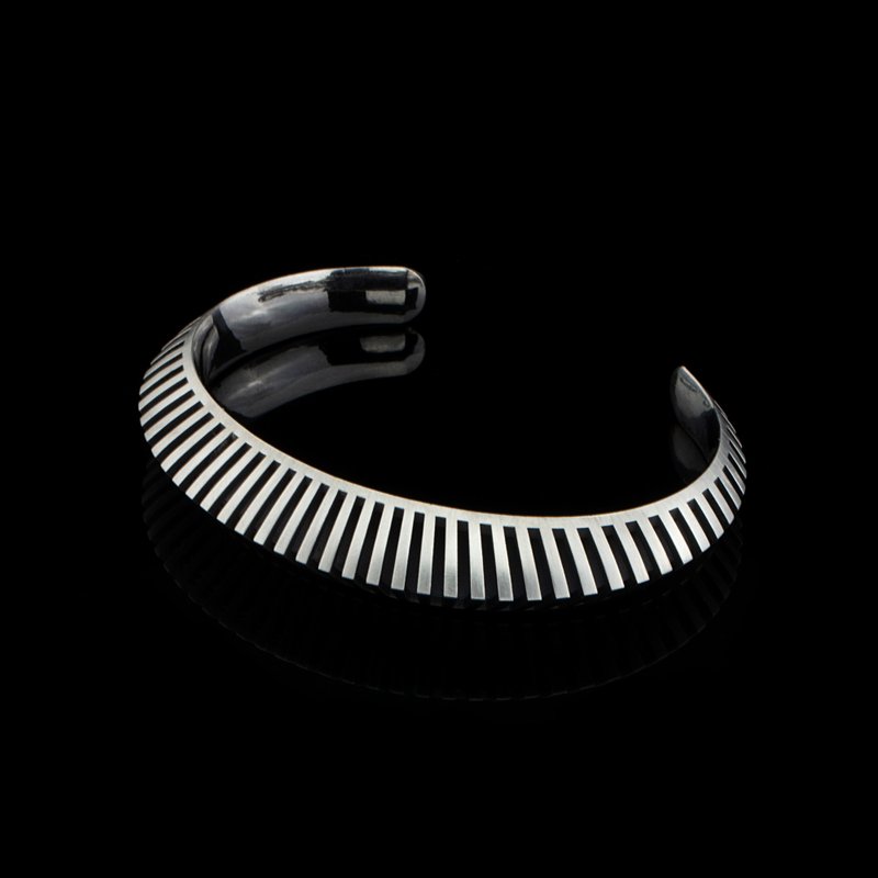 The Danube - 925k Oxidized Sterling Silver Cuff/Bangle Bracelet - สร้อยข้อมือ - เงินแท้ 