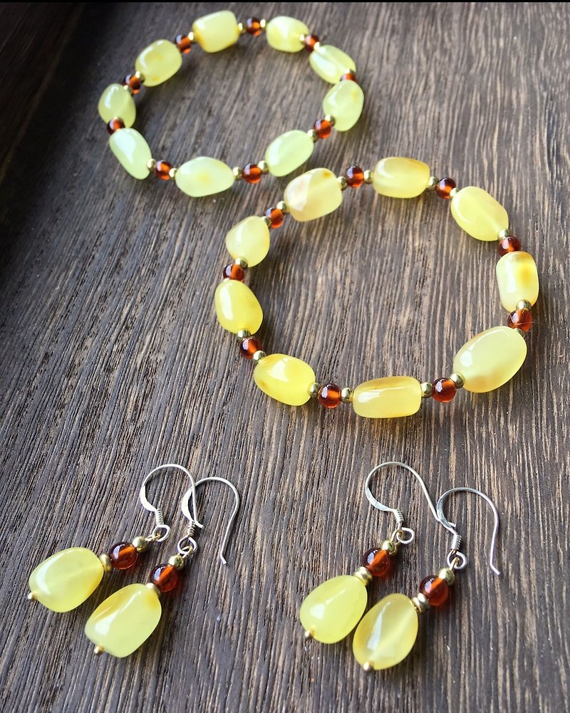 Natural Beetle Brace Ear Ear Kit (With Orange Pomegranate) - Bracelets - Gemstone Yellow