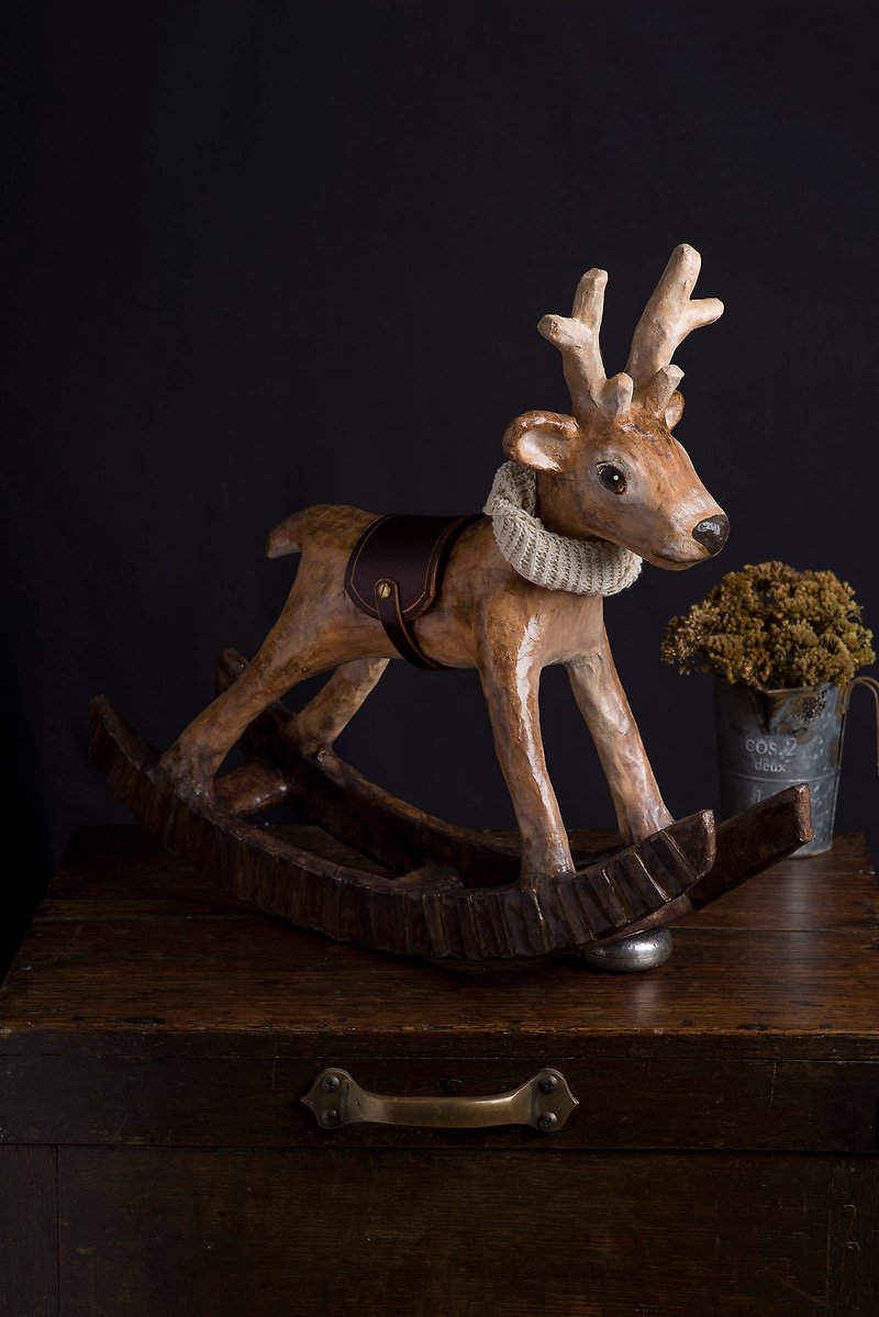 Ornaments-Shaking Deer - ของวางตกแต่ง - กระดาษ สีนำ้ตาล