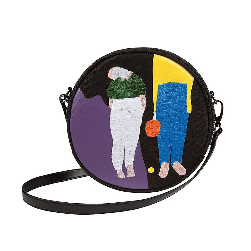 original design is a new canvas embroidered round single-shoulder bag for women - Messenger Bags & Sling Bags - Other Materials 