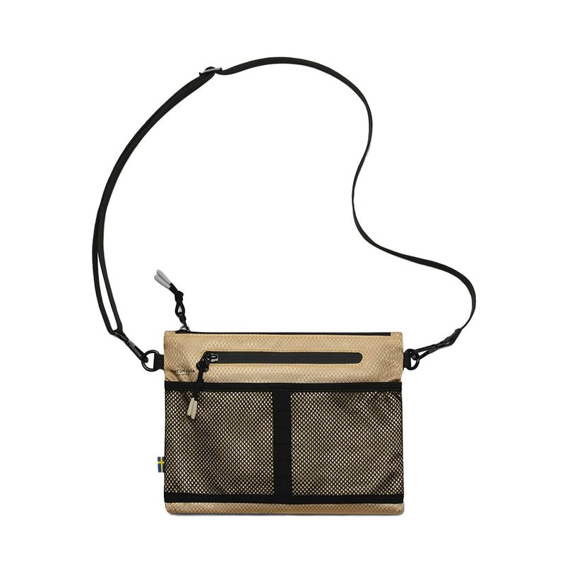 Gaston Luga Lightweight Crossbody 防水斜肩/側背包-拿鐵色 - 側背包/斜背包 - 其他材質 卡其色