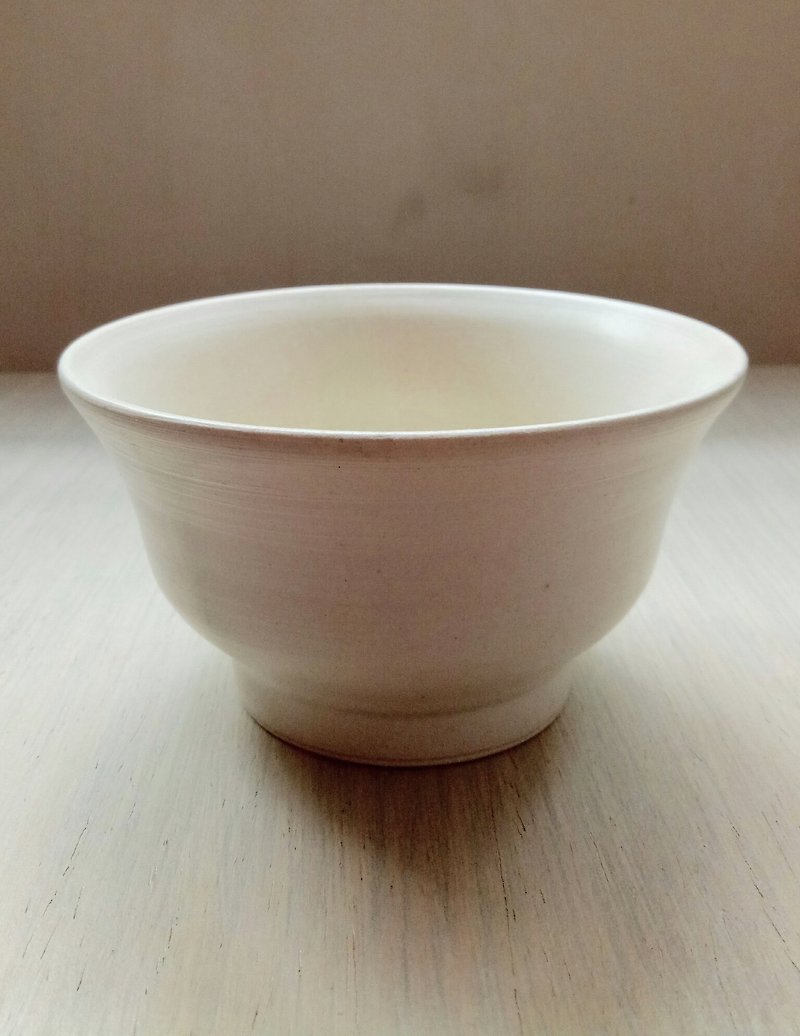 Hand-painted Zen wind white natural glaze bowl - ถ้วยชาม - ดินเผา ขาว