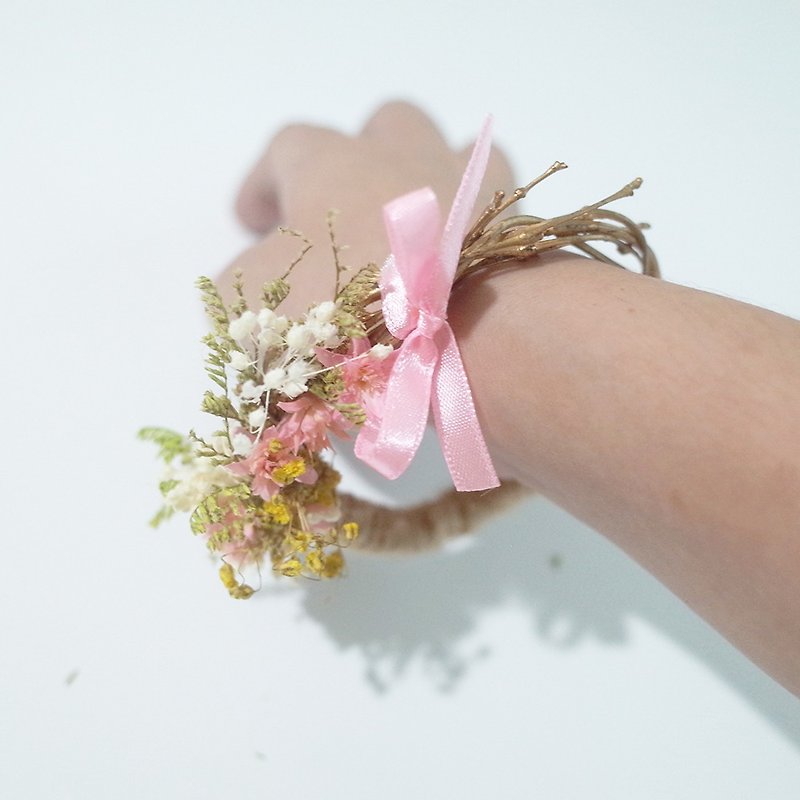【Q-cute】乾燥花手環系列-粉紅佳人 - 手鍊/手鐲 - 植物．花 粉紅色