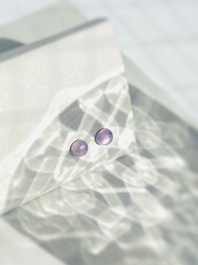 天然石/アメジストの一粒ピアス/パワーストーン/一粒ピアス/サージカルステンレス/一粒/シンプル/アレルギー対応/アメジスト/ノンホールピアス/誕生石 - 耳環/耳夾/耳骨夾 - 半寶石 紫色