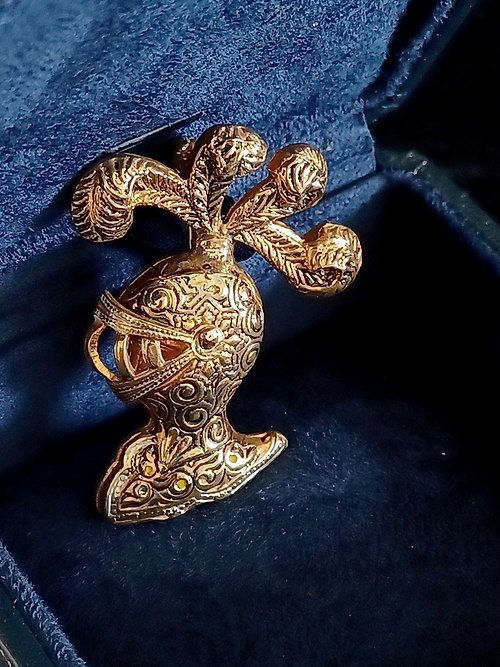 老時光製造所 vintage jewelry 西班牙 大馬士革鑲嵌工藝 盛裝騎士別針