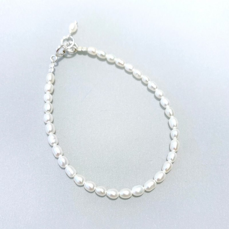 Ops Pearl silver bracelet- 珍珠/純銀/六月誕生石/禮物/手鍊 - 手鍊/手環 - 珍珠 白色