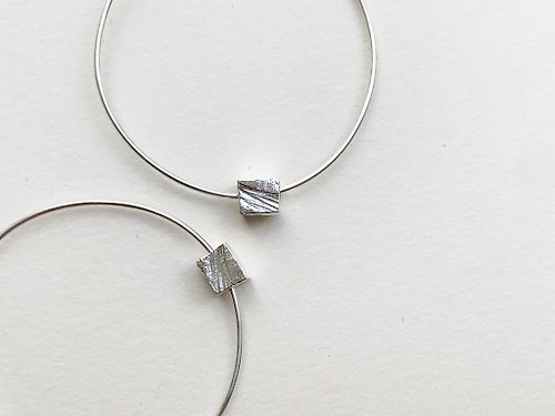 yuting jewellery 礦石結晶系列-大圈圈方晶耳環-一對