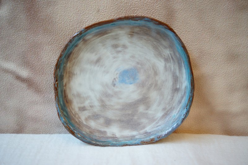 手捏小皿 一抹藍 Ø11.5cm 碟子 點心盤 骨盤 小菜碟 飾物碟 - 盤子/餐盤 - 陶 藍色