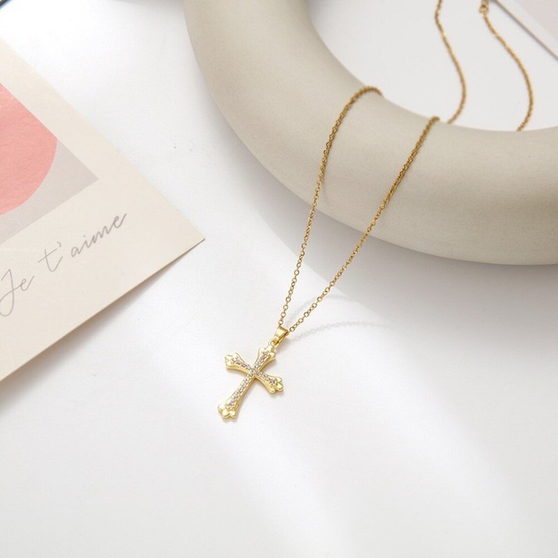 【SoLight Salt Blue】SL260 Exquisite Vintage Diamond Cross Titanium Steel Necklace - Necklaces - Stainless Steel Gold