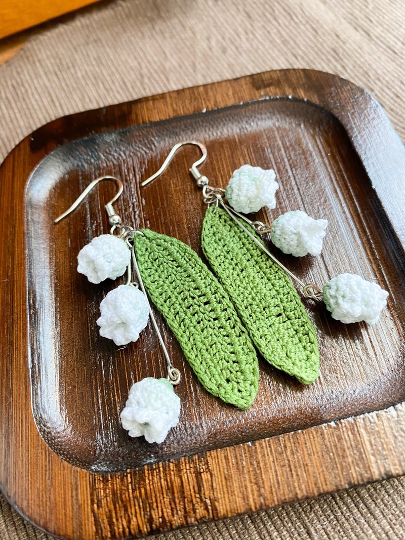 Handmade White Lily of the Valley Flower String Earrings - Earrings & Clip-ons - Cotton & Hemp White