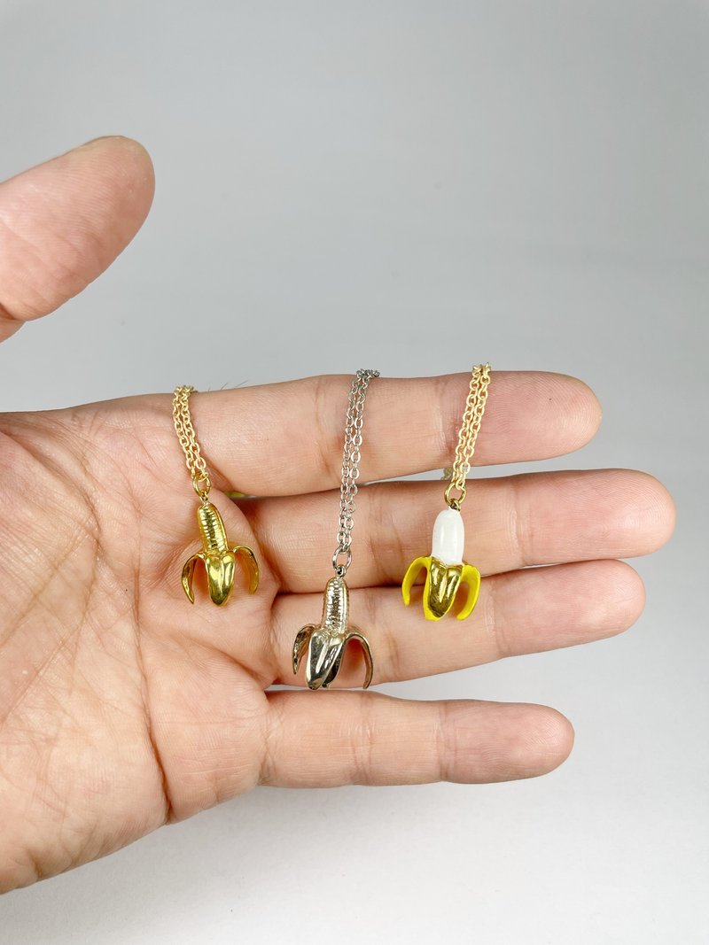 Banana Miniature Necklace Available in 3 Colourways - 項鍊 - 其他金屬 