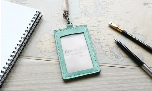 ヨーロッパの牛革IDセット識別カードレイクグリーンストレート/横型ストラップなしレタリングパッケージ