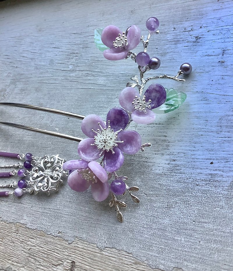 Meow Handmade~Natural Kunzite Plum Blossom Hairpin - Hair Accessories - Other Materials Purple
