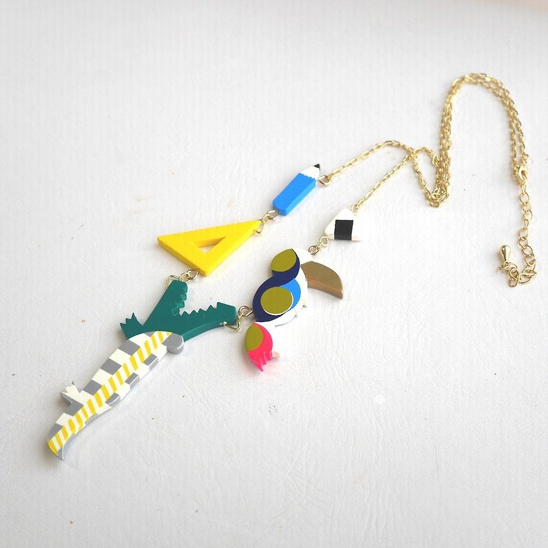 Free lessons necklace - Necklaces - Plastic Multicolor