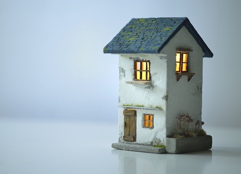 Creation of old cement house--European small flower table mottled old house - ของวางตกแต่ง - ปูน สีนำ้ตาล